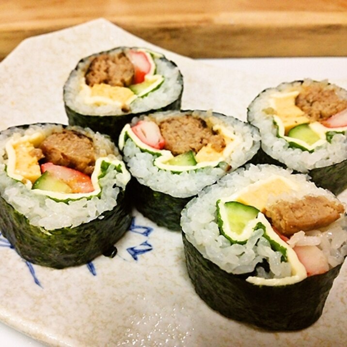 崩れないっ!ハンバーグ太巻き(恵方巻き)
